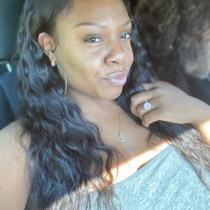 Meet your Posher, Contressa